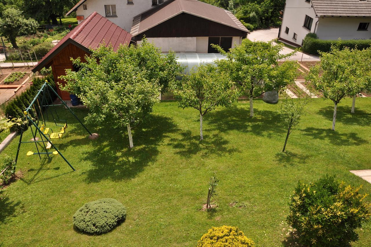 Rezidenca Ervin Ξενοδοχείο Jesenice Εξωτερικό φωτογραφία