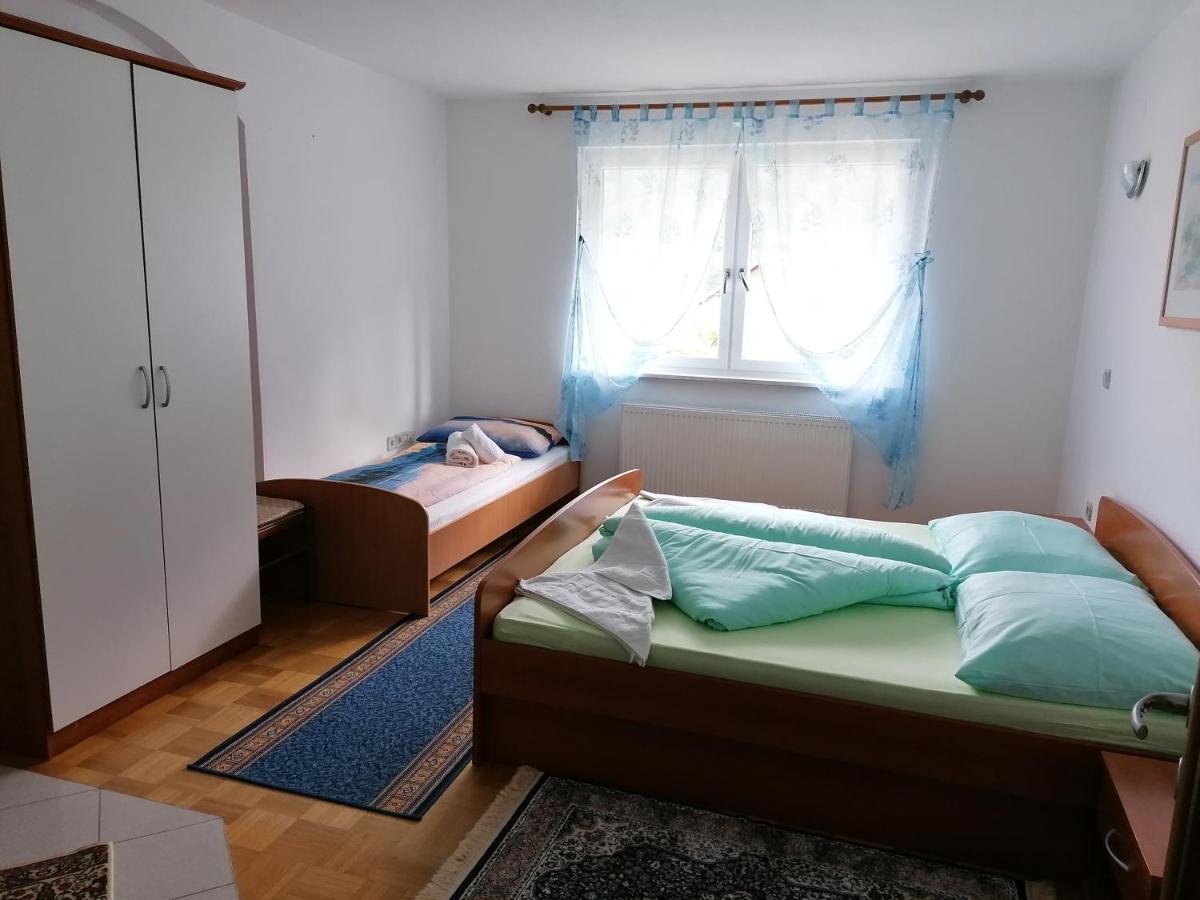 Rezidenca Ervin Ξενοδοχείο Jesenice Εξωτερικό φωτογραφία